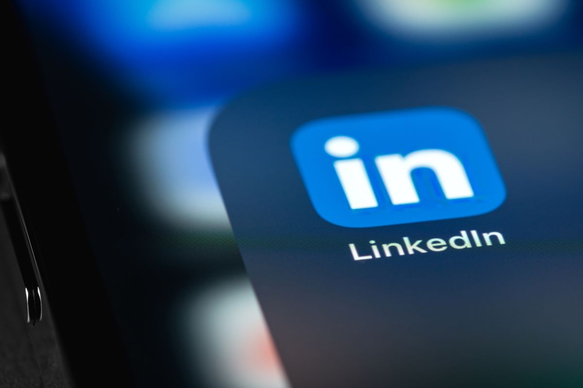 La bannière LinkedIn doit être simple et impactante. © prima91 - stock.adobe.com